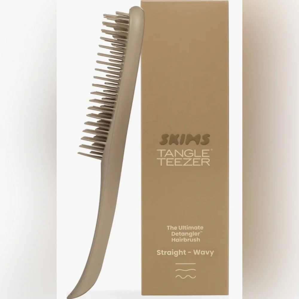SKIMS X Tangle Teezer Hairbrush Straight To Wavy Clay Brush Exclusive BRAND NEW